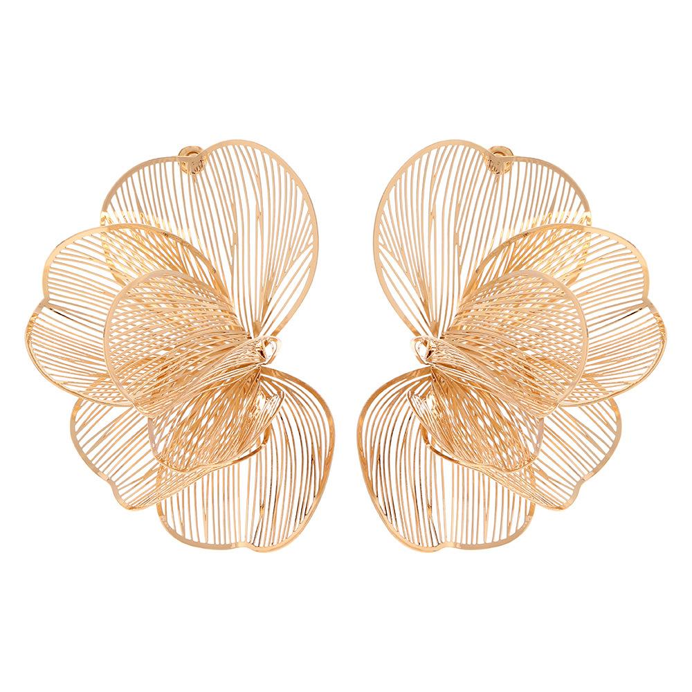 Metal Hollowed Out Flowers Geometric Stud Earrings for Women New Simple Trend Design Zircon Party Accessories DIGADAGUZAA
Metal Hollowed Out Flowers Geometric Stud Earrings for Women New Simple Trend Design Zircon Party Accessories DIGADAGUZAA