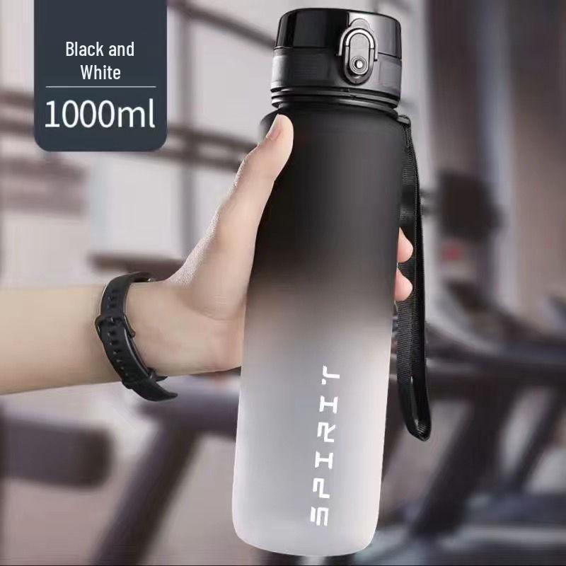 Gradient Color Large Capacity Sports Water Bottle – Portable & Stylish for Men and Women. 650ml чёрный/белый
Gradient Color Large Capacity Sports Water Bottle – Portable & Stylish for Men and Women. 650ml чёрный/белый