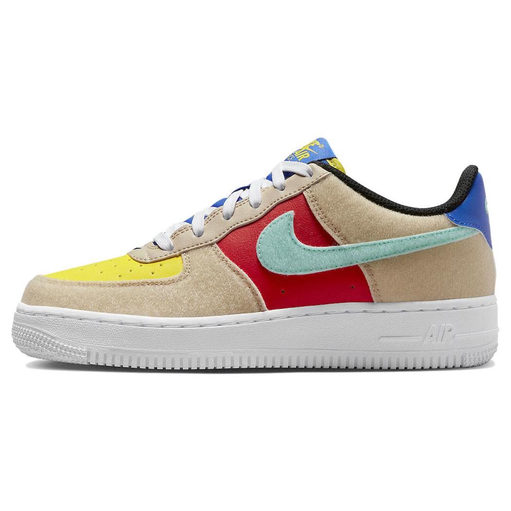 Новые Nike Air Force 1 Low Разноцветные на липучках GS FN7818-100 35.5
Новые Nike Air Force 1 Low Разноцветные на липучках GS FN7818-100 35.5