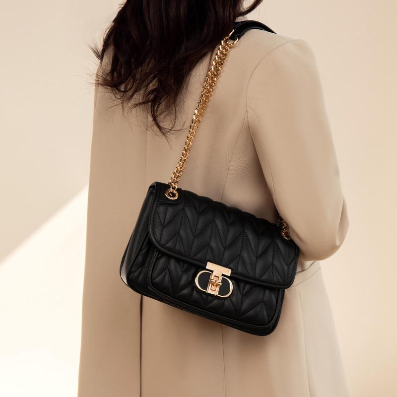 Light luxury diamond grid bag versatile chain bag women s shoulder crossbody bag small square bag
Light luxury diamond grid bag versatile chain bag women s shoulder crossbody bag small square bag