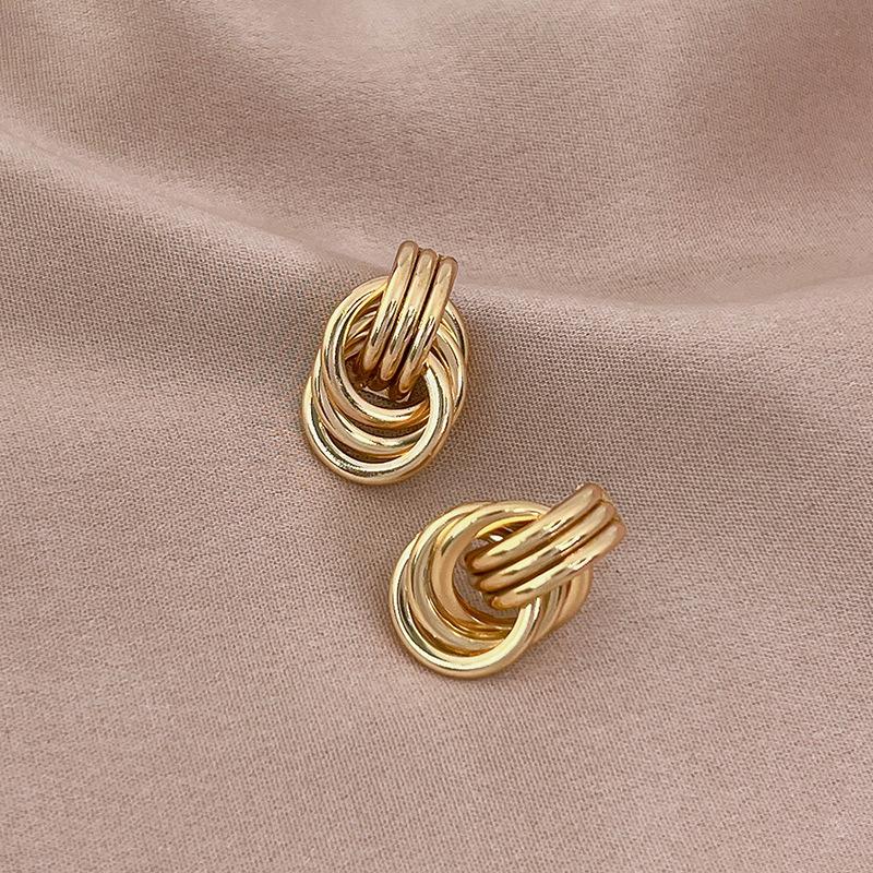 Elegant Knot Design Summer Unique Earrings For Women Minimalist Dainty Ear Studs золотий
Elegant Knot Design Summer Unique Earrings For Women Minimalist Dainty Ear Studs золотий