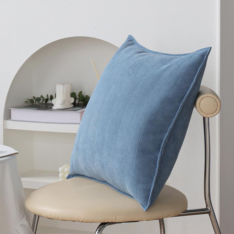 Современная простая подушка в кремовом стиле, подушка с краем в виде бархатного шарика, диван, гостиная, диван, мягкое украшение, наволочка 45 * 45cm pillowcase only
Современная простая подушка в кремовом стиле, подушка с краем в виде бархатного шарика, диван, гостиная, диван, мягкое украшение, наволочка 45 * 45cm pillowcase only