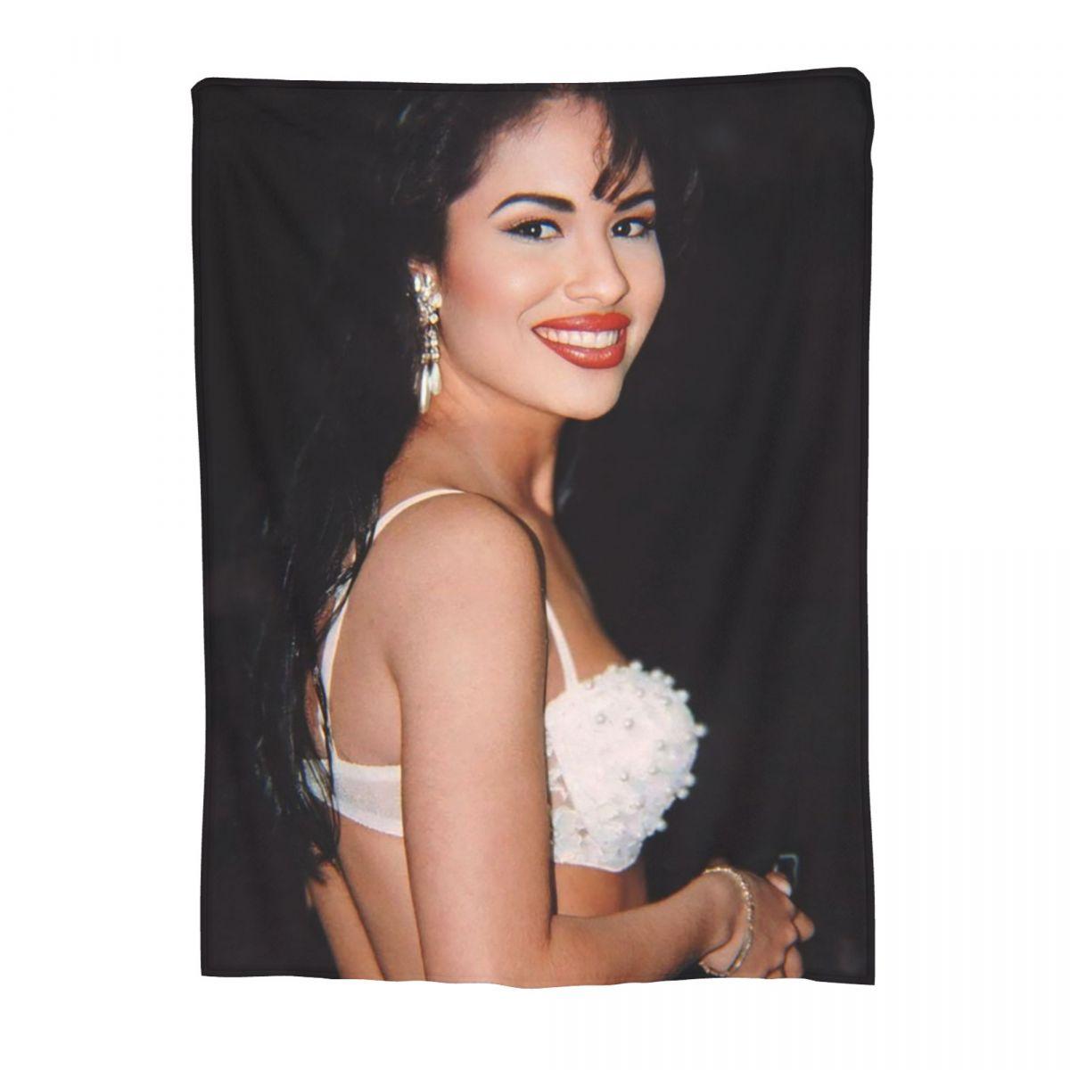 Selena Quintanilla Vintage Blankets Flannel Throw Blanket Multi-function Throw Blankets for Couch Bedding Throws Bedspread Quilt 75x90cm
Selena Quintanilla Vintage Blankets Flannel Throw Blanket Multi-function Throw Blankets for Couch Bedding Throws Bedspread Quilt 75x90cm