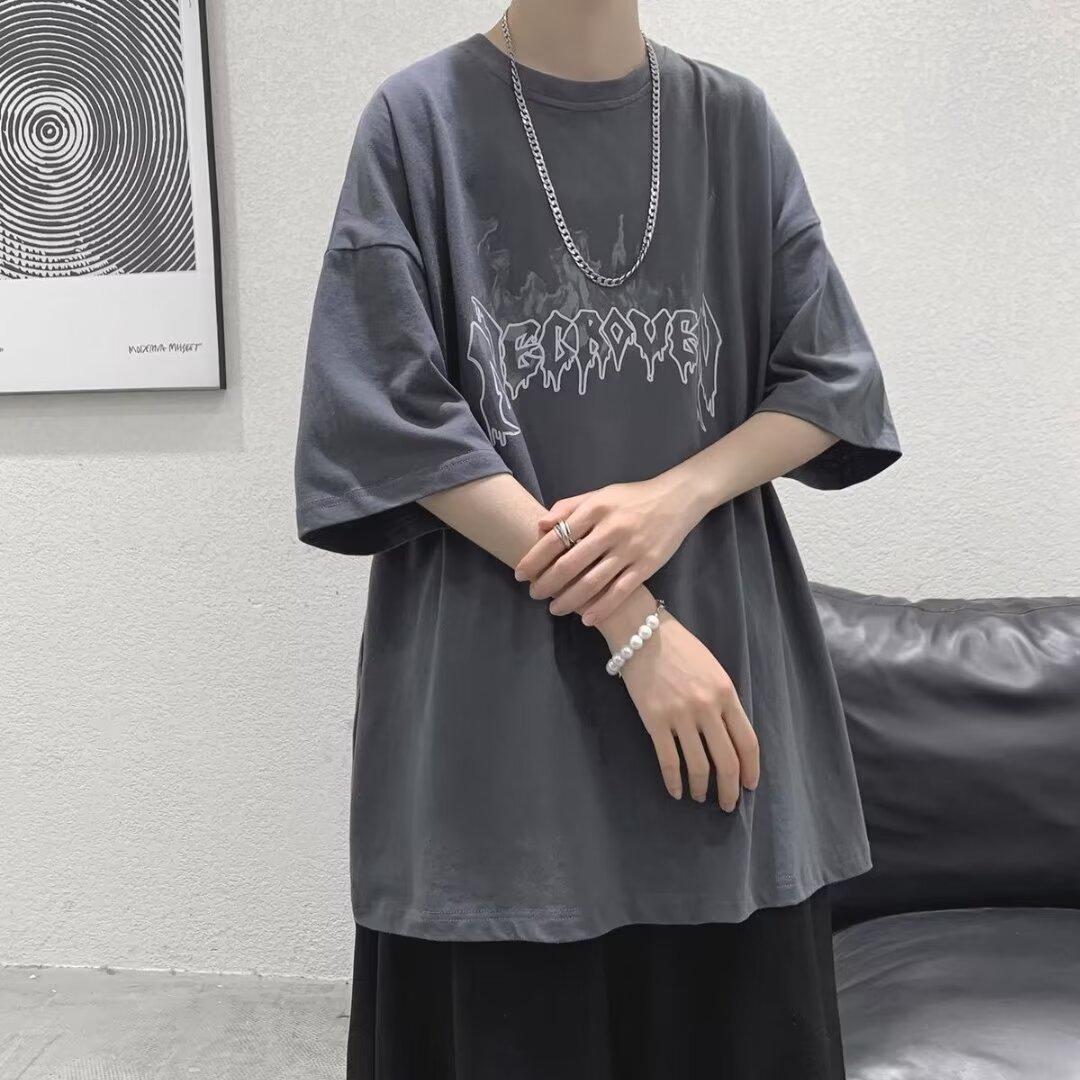 Новая летняя футболка с короткими рукавами для мужчин, тренд в корейском стиле, простой топ с короткими рукавами, свободная повседневная брендовая футболка в гонконгском стиле 5XL темно-серого
Новая летняя футболка с короткими рукавами для мужчин, тренд в корейском стиле, простой топ с короткими рукавами, свободная повседневная брендовая футболка в гонконгском стиле 5XL темно-серого