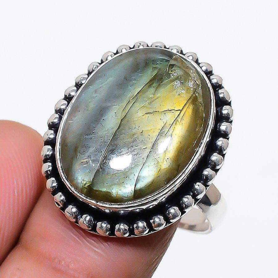 Labradorite Gemstone Handmade 925 Sterling Silver Jewelry Ring Size 8.5 SU-10454
Labradorite Gemstone Handmade 925 Sterling Silver Jewelry Ring Size 8.5 SU-10454