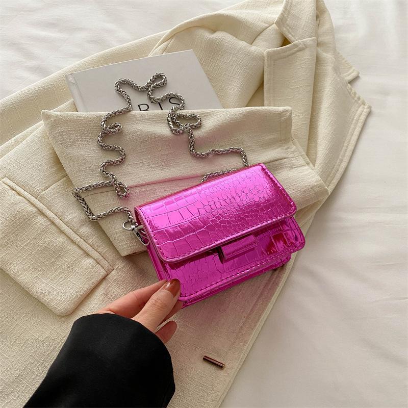 Универсальная маленькая сумка на цепочке женская новая маленькая квадратная сумка с узором крокодила, зеркальце для губной помады, лакированная ПУ кожа, зарубежный стиль, сумка-мессенджер интернет-знаменитости темно-фиолетового
Универсальная маленькая сумка на цепочке женская новая маленькая квадратная сумка с узором крокодила, зеркальце для губной помады, лакированная ПУ кожа, зарубежный стиль, сумка-мессенджер интернет-знаменитости темно-фиолетового