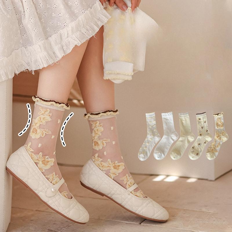 Ladies Summer Light and Thin Trend All Build Simple Mesh Flowers Breathable Absorb Sweat In Tube Socks 1 pair
Ladies Summer Light and Thin Trend All Build Simple Mesh Flowers Breathable Absorb Sweat In Tube Socks 1 pair