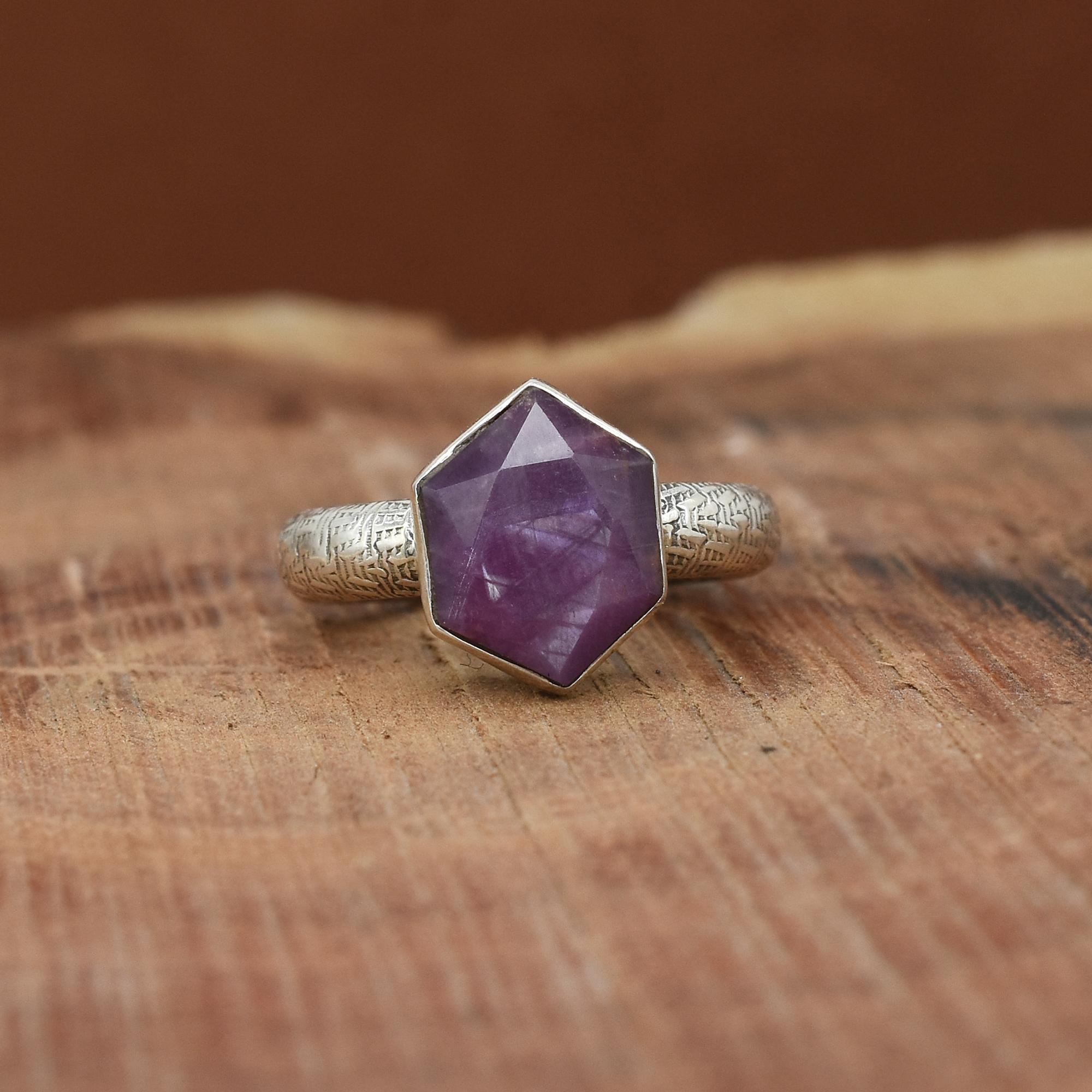 Natural Ruby Sapphire Silver Ring | 925 Sterling Silver Ring | Ruby Sapphire Gemstone Ring | Handmade Silver Ring | Engagement Ring | 5 US 5 US розовый
Natural Ruby Sapphire Silver Ring | 925 Sterling Silver Ring | Ruby Sapphire Gemstone Ring | Handmade Silver Ring | Engagement Ring | 5 US 5 US розовый