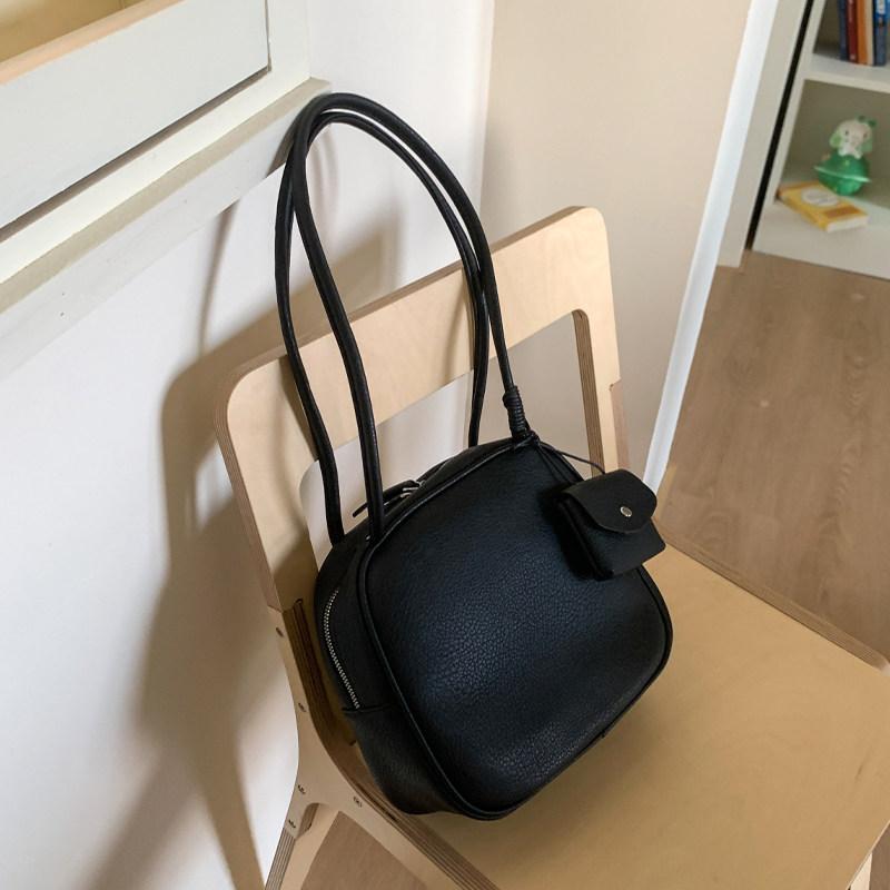 Large Capacity Daily Travel Tote Bag Mommy Bags 2026 Summer New Women s Fashi Solid Color Versatile Temperament Shoulder Bag (20cm<Max Length<30cm) чёрный
Large Capacity Daily Travel Tote Bag Mommy Bags 2026 Summer New Women s Fashi Solid Color Versatile Temperament Shoulder Bag (20cm<Max Length<30cm) чёрный