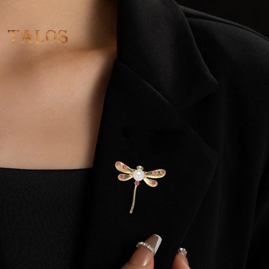 Dragonfly Brooch Rhinestone Faux Pearl Decor Suit Coat Collar Dress Hat Decoration Pin Insect Brooch for Formal Party Wedding
Dragonfly Brooch Rhinestone Faux Pearl Decor Suit Coat Collar Dress Hat Decoration Pin Insect Brooch for Formal Party Wedding