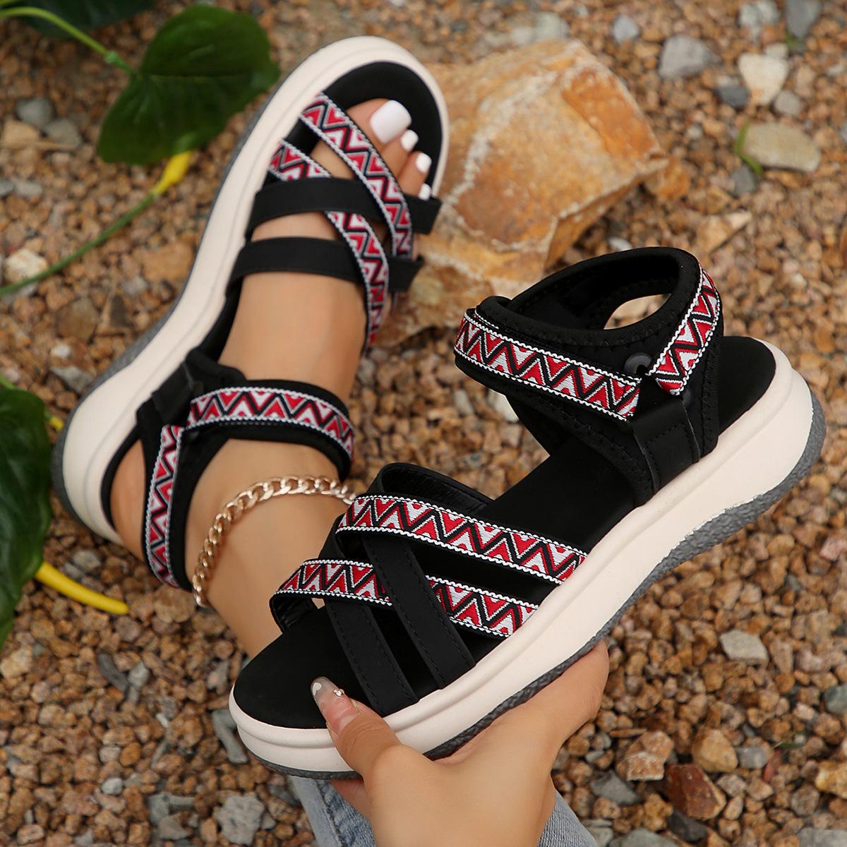 Foreign trade 2024 summer new color matching fashion ethnic style light beach shoes cross belt open toe soft platform sandals women 35 чёрный
Foreign trade 2024 summer new color matching fashion ethnic style light beach shoes cross belt open toe soft platform sandals women 35 чёрный