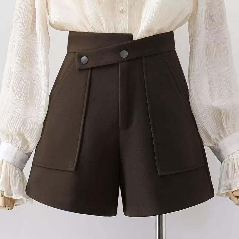 Plus Size High Waist A-Line Woolen Shorts for Women - Autumn/Winter Wide Leg Boot Pants 2XL кофейный
Plus Size High Waist A-Line Woolen Shorts for Women - Autumn/Winter Wide Leg Boot Pants 2XL кофейный