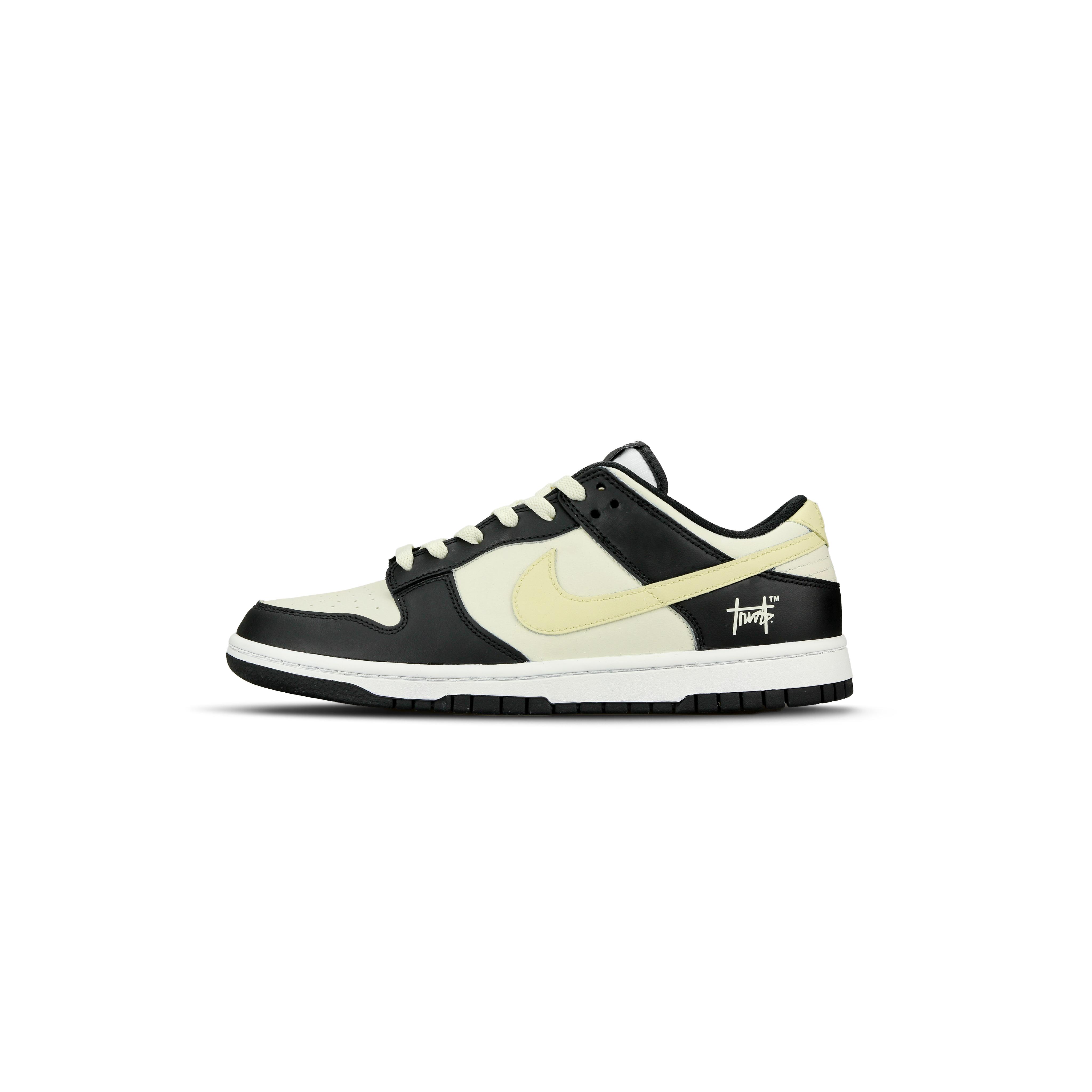 Nike Dunk Abrasion Resistant Low top Skateboard Shoes Unisex Milk White Black HF5441-100(Team333) 38.5
Nike Dunk Abrasion Resistant Low top Skateboard Shoes Unisex Milk White Black HF5441-100(Team333) 38.5