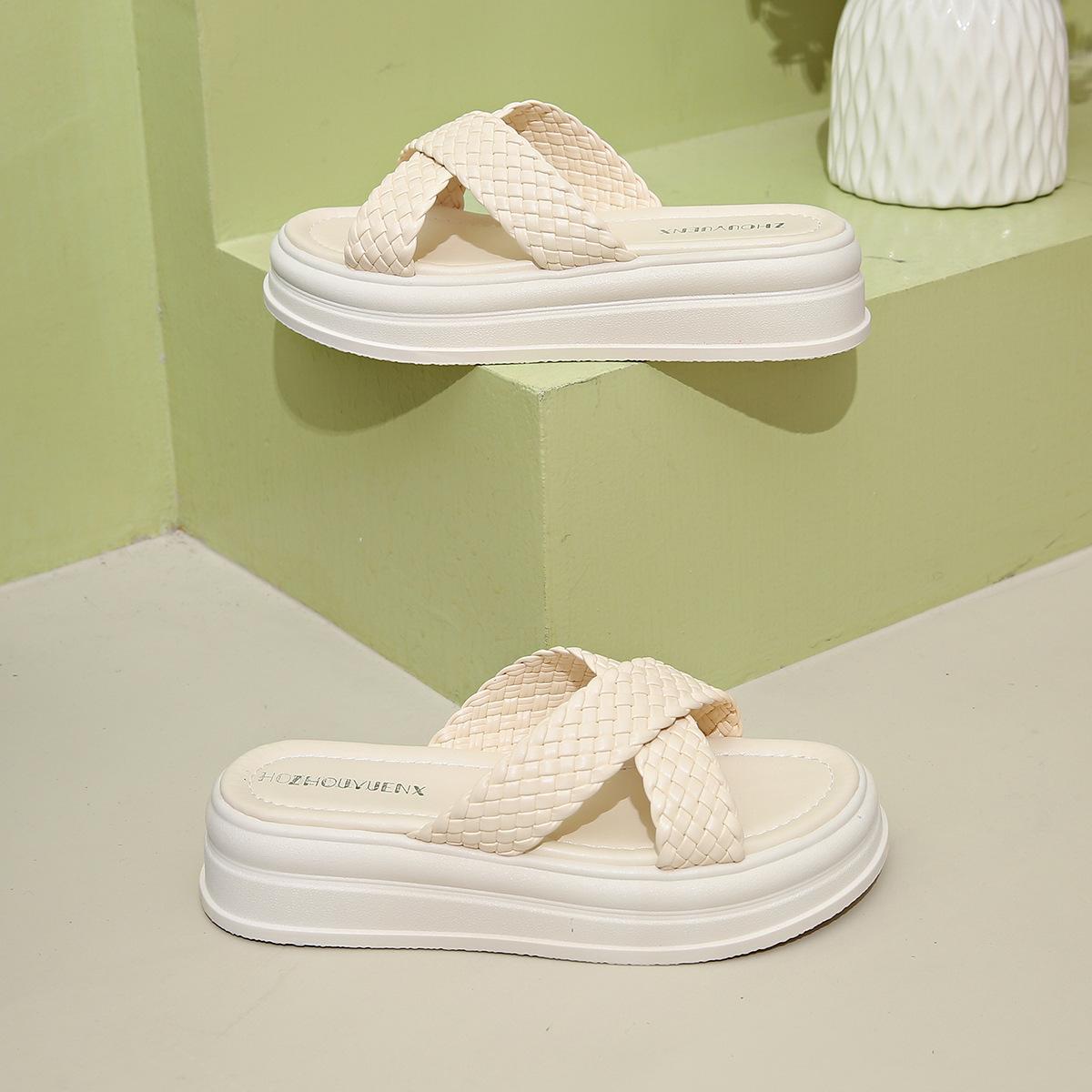 Foreign trade large size sandals 2025 spring explosion thick-soled sandals 42 бежевий
Foreign trade large size sandals 2025 spring explosion thick-soled sandals 42 бежевий