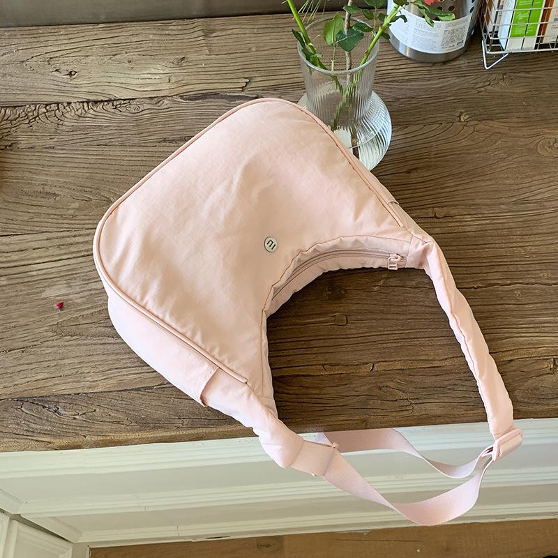 Lulu women s shoulder bag new underarm bag nylon cloth bag horn bag dumpling bag versatile messenger bag
Lulu women s shoulder bag new underarm bag nylon cloth bag horn bag dumpling bag versatile messenger bag
