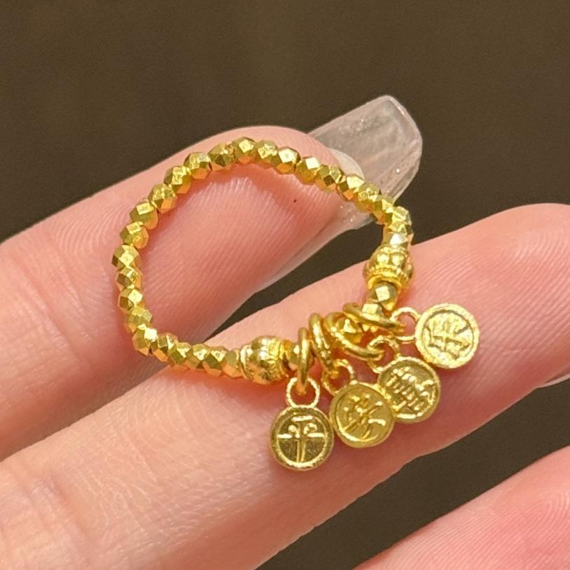 Simple Chinese style small pendant Ping An Joy Female Ring new in antique bead rings for women suitable for daily jewelry gifts 7 золотой
Simple Chinese style small pendant Ping An Joy Female Ring new in antique bead rings for women suitable for daily jewelry gifts 7 золотой