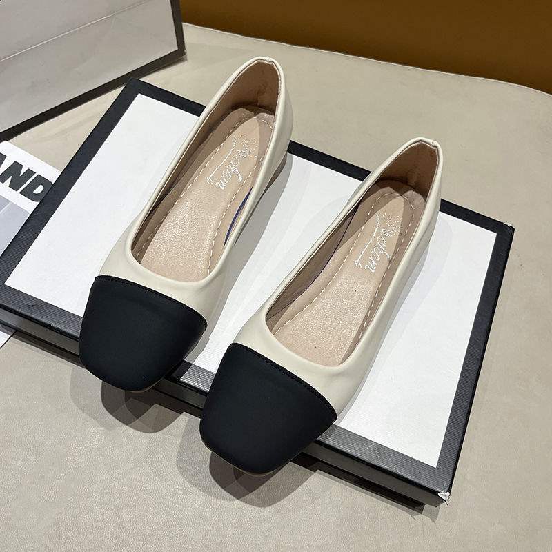 Single shoes women s soft soles and one pedal Doudou shoes 2025 autumn new versatile skirt light mouth square head low heel ladyshoes 40
Single shoes women s soft soles and one pedal Doudou shoes 2025 autumn new versatile skirt light mouth square head low heel ladyshoes 40