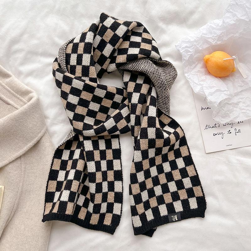 Новый красный вязаный шарф в клетку «шахматная доска» для женщин и мужчин зимой, такой же теплый и универсальный маленький шарф ONE SIZE
Новый красный вязаный шарф в клетку «шахматная доска» для женщин и мужчин зимой, такой же теплый и универсальный маленький шарф ONE SIZE