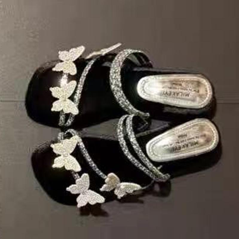Женские летние новые универсальные модные шлепанцы с бантом из стразов для улицы, сандалии 40 чёрный
Женские летние новые универсальные модные шлепанцы с бантом из стразов для улицы, сандалии 40 чёрный