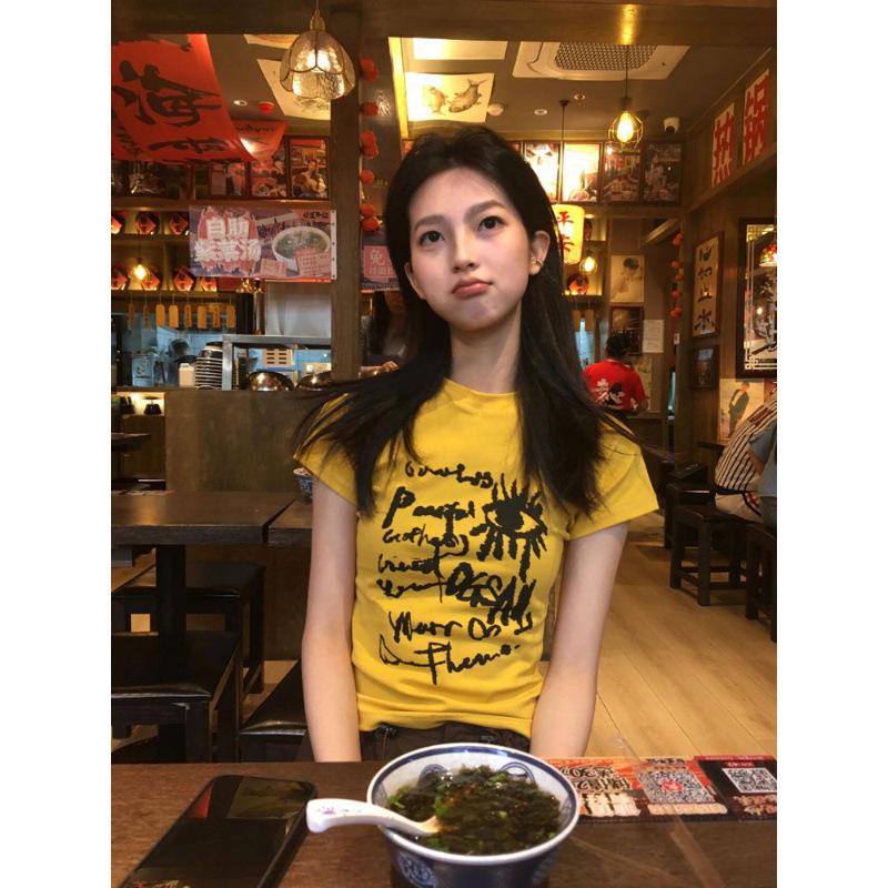 Лето 2025 Женская желтая острая дофаминовая футболка с коротким рукавом и облегающего кроя Small жёлтый
Лето 2025 Женская желтая острая дофаминовая футболка с коротким рукавом и облегающего кроя Small жёлтый