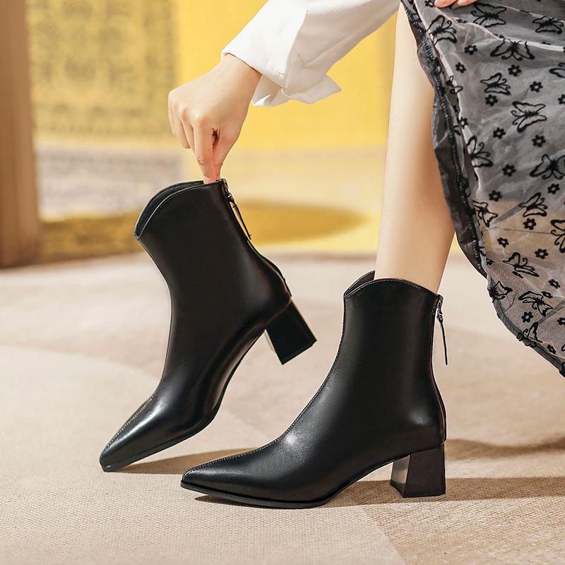 thick heel pointed short boots women s autumn and winter single boots new medium boots temperament leather boots high heel thin boots 34 чёрный
thick heel pointed short boots women s autumn and winter single boots new medium boots temperament leather boots high heel thin boots 34 чёрный