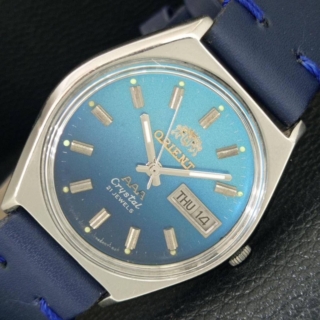 AUTOMATIC VINTAGE ORIENT AAA CRYSTAL JAPAN MENS ORIGINAL DIAL WATCH a707776-1
AUTOMATIC VINTAGE ORIENT AAA CRYSTAL JAPAN MENS ORIGINAL DIAL WATCH a707776-1