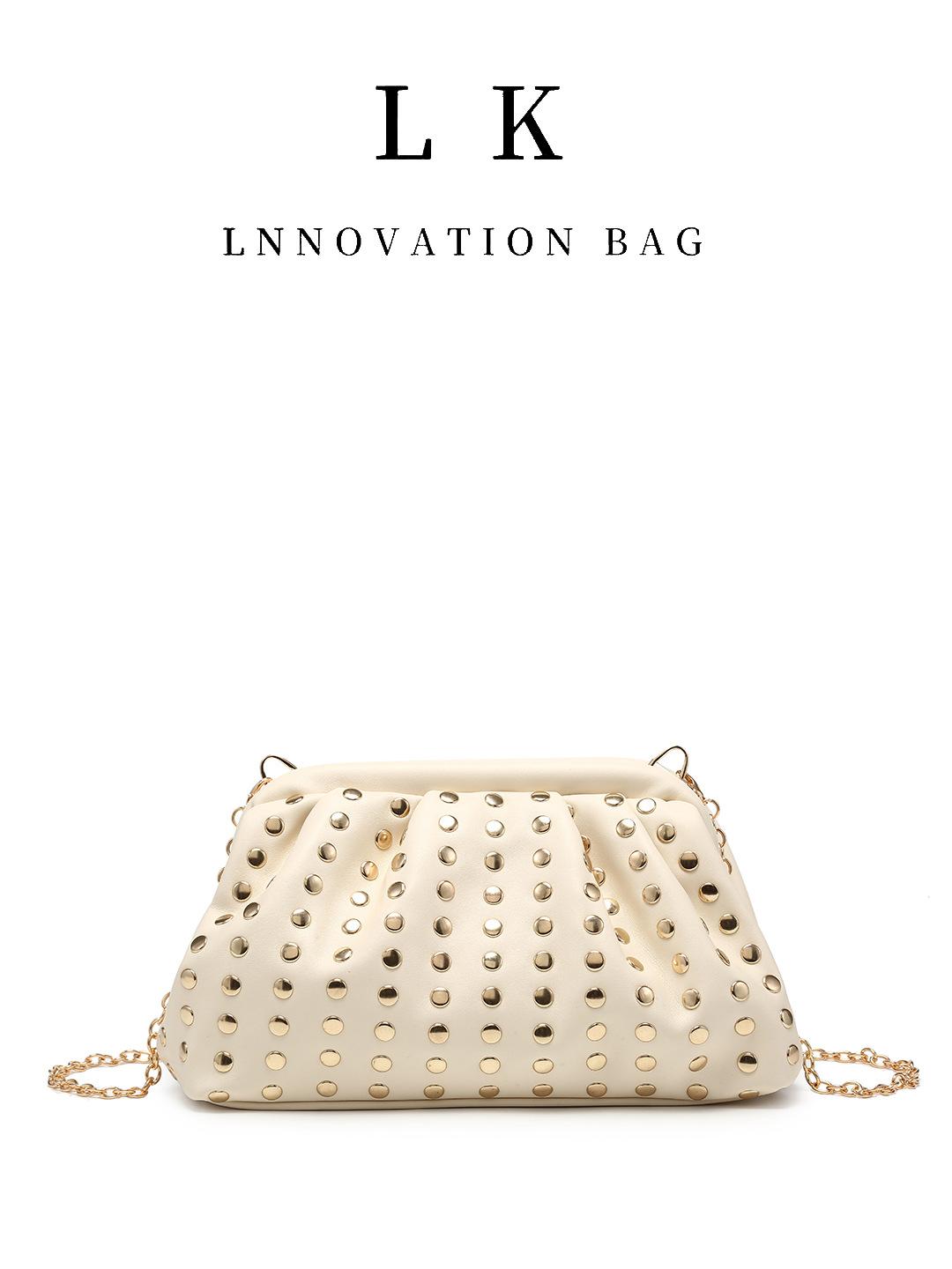 Rivet bag Niche design Punk shell bag Cloud bag белый
Rivet bag Niche design Punk shell bag Cloud bag белый