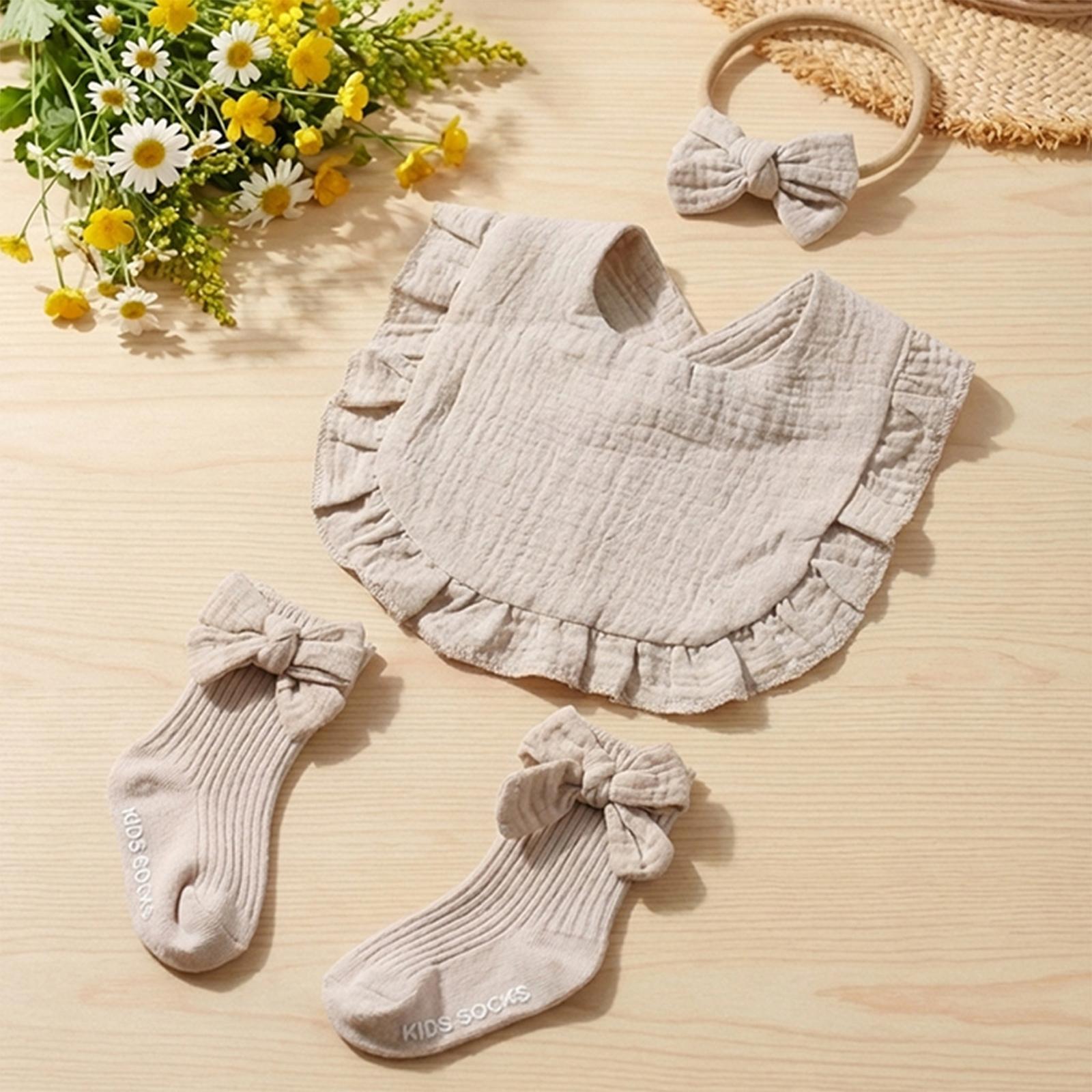 Baby Single Color Bow Hair With Bib Socks Three Piece Set, Suitable For 0-2 Years Old One Size
Baby Single Color Bow Hair With Bib Socks Three Piece Set, Suitable For 0-2 Years Old One Size