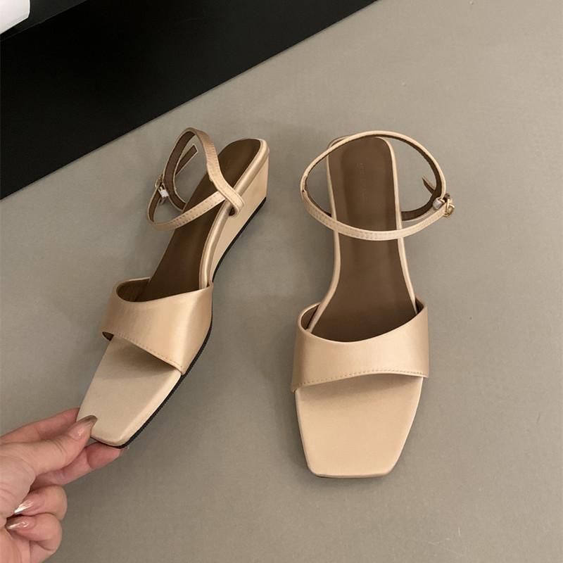 Fashion Bailamos Summer Women Slipper Fashion Narrow Band Ladies Casual Sandal Shoes Low Heel Outdoor Dress Gladiator Shoes 39 абрикосовый
Fashion Bailamos Summer Women Slipper Fashion Narrow Band Ladies Casual Sandal Shoes Low Heel Outdoor Dress Gladiator Shoes 39 абрикосовый
