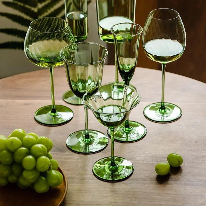 Vintage Green Glass Tall Cups INS Famous Champagne Glass Home High Aesthetic Drinking Glass Restaurant Red Wine Cup Cup 100-300ml
Vintage Green Glass Tall Cups INS Famous Champagne Glass Home High Aesthetic Drinking Glass Restaurant Red Wine Cup Cup 100-300ml