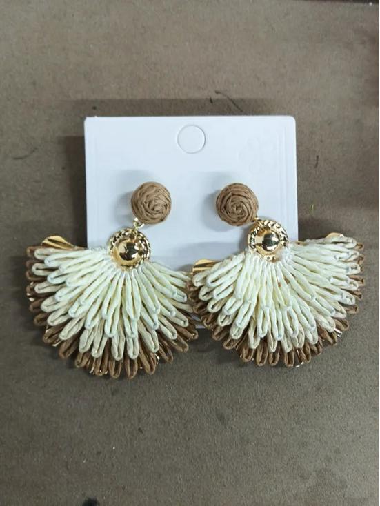 Bohemian Steel Needle Raffia Fan Earrings - Fashionable, Exaggerated Resort-Style Jewelry for Women білий/коричневий
Bohemian Steel Needle Raffia Fan Earrings - Fashionable, Exaggerated Resort-Style Jewelry for Women білий/коричневий