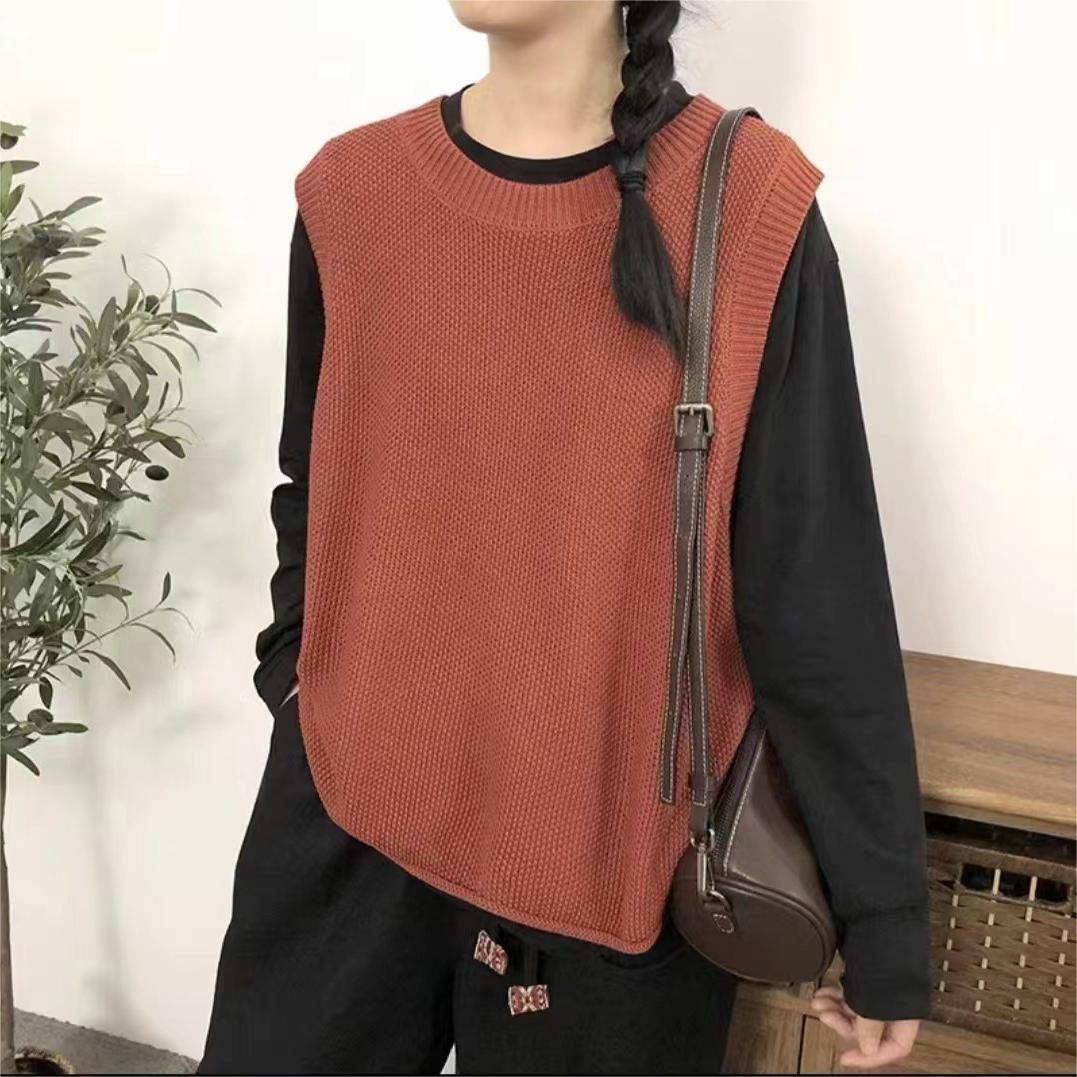 Женская майка без рукавов для многослойности, ретро, однотонная, с круглым вырезом, летняя тонкая One szie красный
Женская майка без рукавов для многослойности, ретро, однотонная, с круглым вырезом, летняя тонкая One szie красный