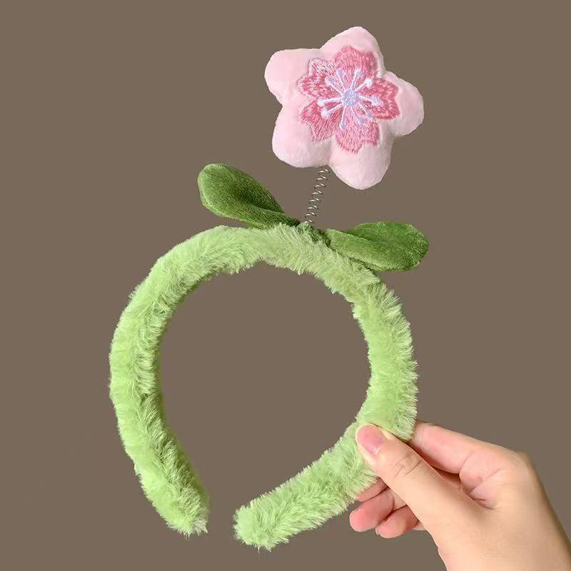 Cute Plush Flower Headband: Peach Blossom Hair Accessory for Autumn/Winter Photos
Cute Plush Flower Headband: Peach Blossom Hair Accessory for Autumn/Winter Photos
