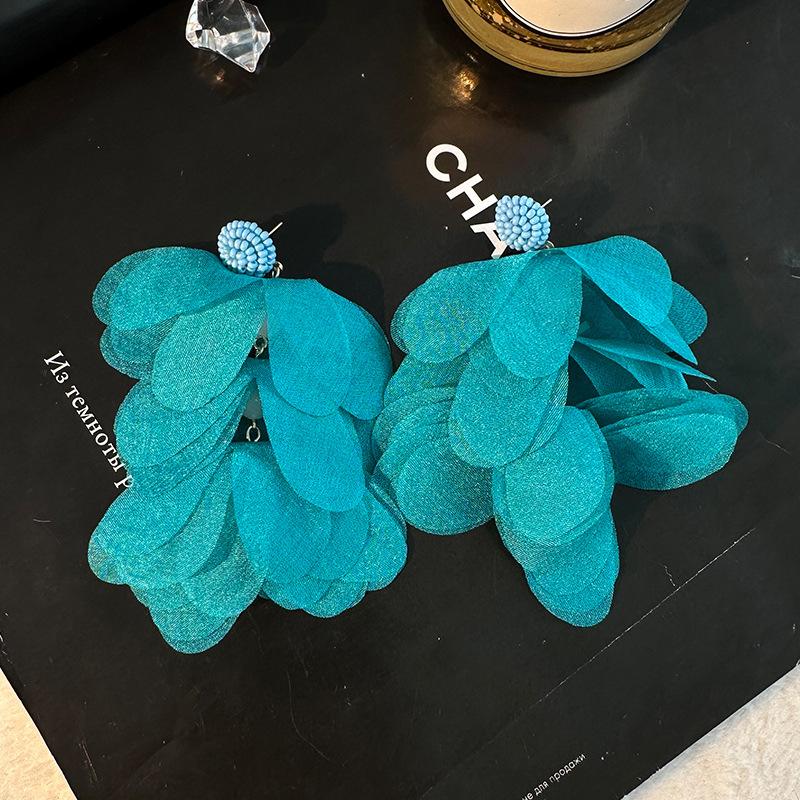 Large Hanging Lace Flower Earrings Women 2023 Trend Hanging Luxury Design Lace Cotton Petals Fairy Elegant Jewelry Accessories 6
Large Hanging Lace Flower Earrings Women 2023 Trend Hanging Luxury Design Lace Cotton Petals Fairy Elegant Jewelry Accessories 6