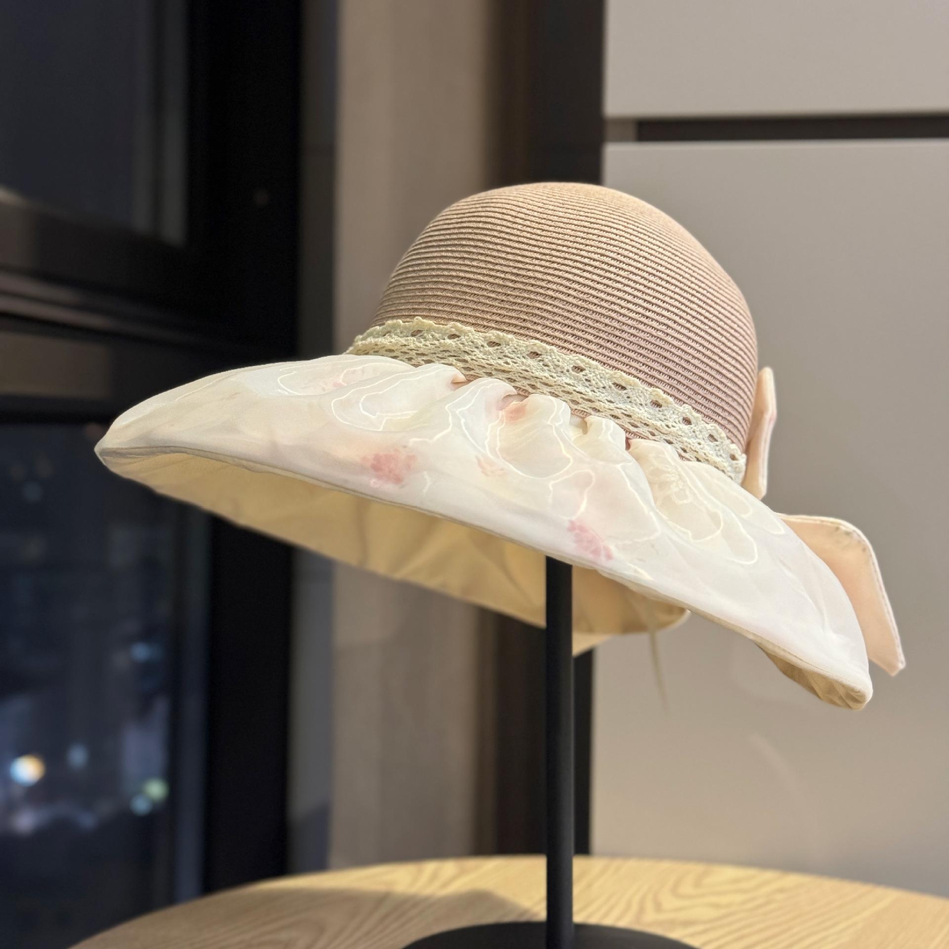 Versatile casual bowknot breathable fisherman hat for women, makes the face look smaller, sun protection hat for outdoor vacations, fashionable hat Adult54-60Average Size рожевий
Versatile casual bowknot breathable fisherman hat for women, makes the face look smaller, sun protection hat for outdoor vacations, fashionable hat Adult54-60Average Size рожевий