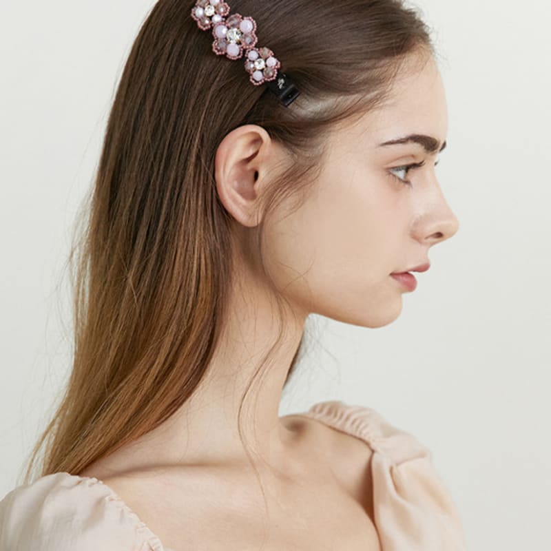 Жан Поль Кларисс Заколка для волос с цветком и бусинами LFSL0284 SILVER
Жан Поль Кларисс Заколка для волос с цветком и бусинами LFSL0284 SILVER