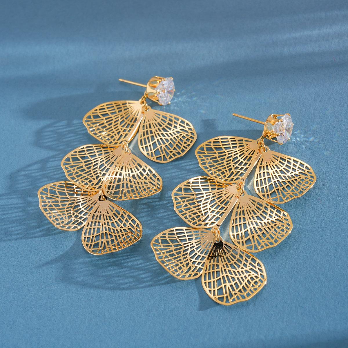 DIGADAGU Alloy Hollow Flower Tassel Dangle Earrings New Simple Retro Earrings Women s Daily Zircon Accessories золотистий
DIGADAGU Alloy Hollow Flower Tassel Dangle Earrings New Simple Retro Earrings Women s Daily Zircon Accessories золотистий