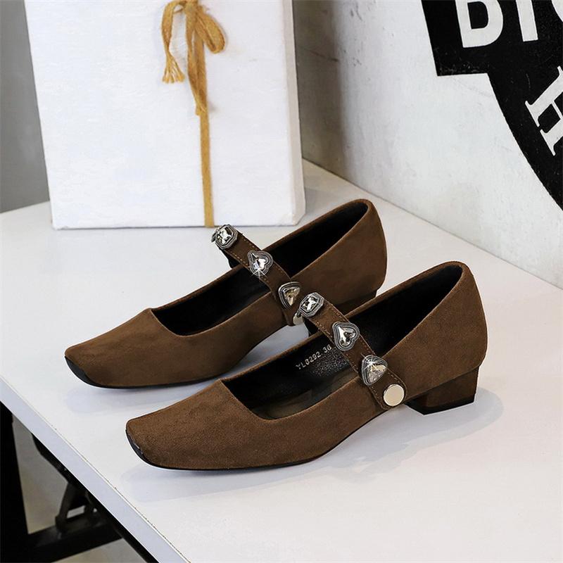 Sweet Mary Jane Women s Shoes Thick Heel Square Toe Light Mouth One-Langed Suede Rhinestone Banquet Single Shoes Versatile 35
Sweet Mary Jane Women s Shoes Thick Heel Square Toe Light Mouth One-Langed Suede Rhinestone Banquet Single Shoes Versatile 35