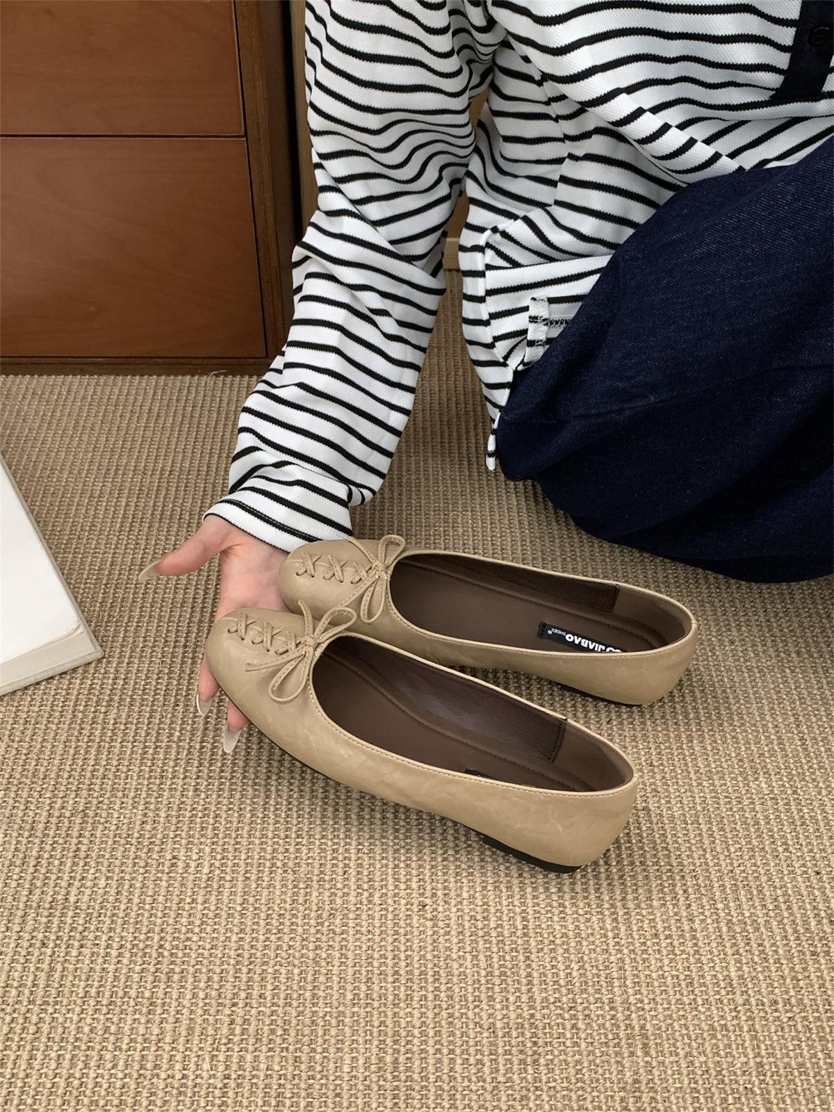 2025 early autumn new gentle wind round head shallow mouth bow soft leather flat Mary Jane shoes women s single shoes 39 абрикосовый
2025 early autumn new gentle wind round head shallow mouth bow soft leather flat Mary Jane shoes women s single shoes 39 абрикосовый