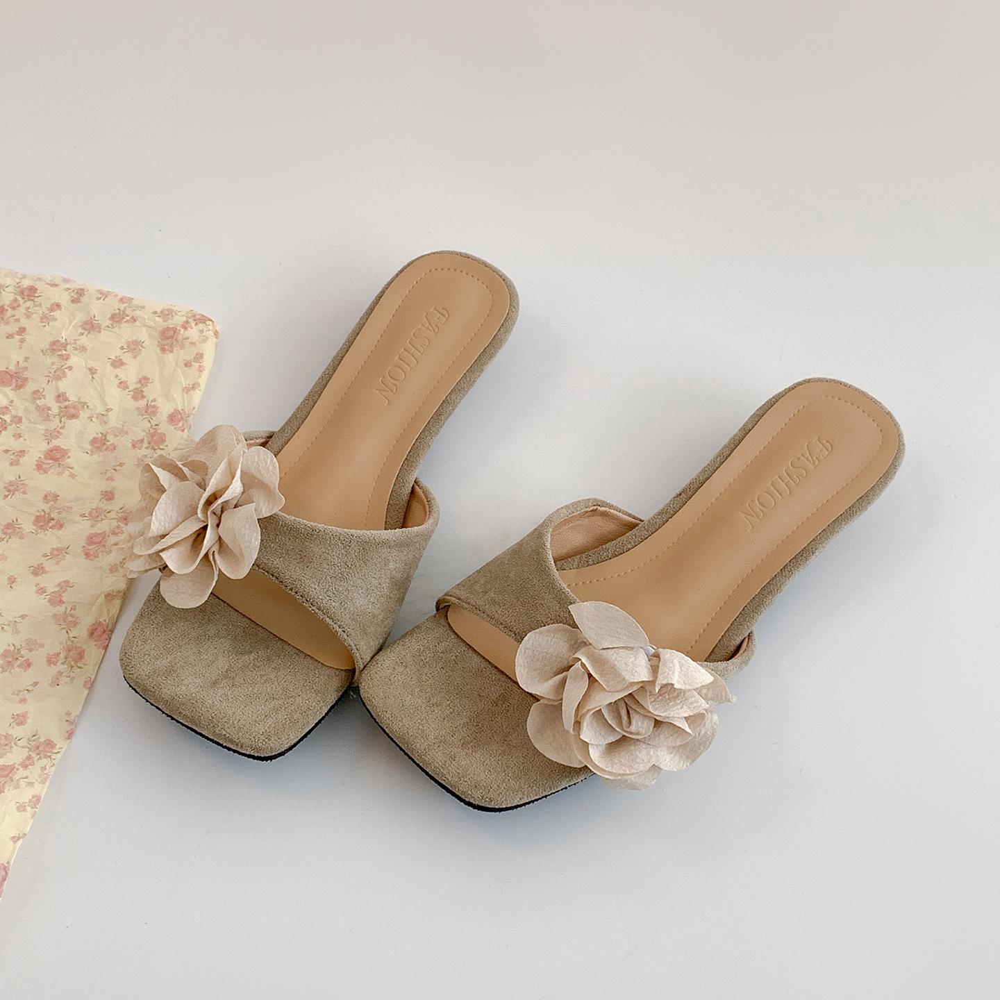 Popular fairy wind non-slip one-word slope heel slippers female summer wear 2025 new versatile French square head cool slippers 40 абрикосовый
Popular fairy wind non-slip one-word slope heel slippers female summer wear 2025 new versatile French square head cool slippers 40 абрикосовый