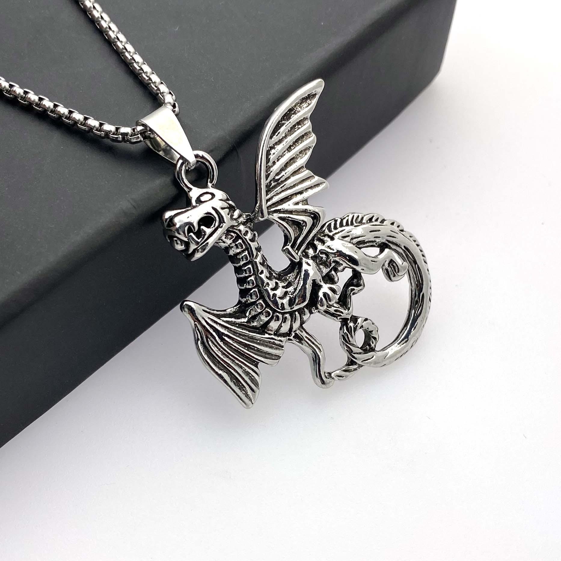 Vintage Gothic Diablo Flying Dragon Necklace Wind Creative Dragon Shape Zodiac Neck Chain Sweater Chain
Vintage Gothic Diablo Flying Dragon Necklace Wind Creative Dragon Shape Zodiac Neck Chain Sweater Chain