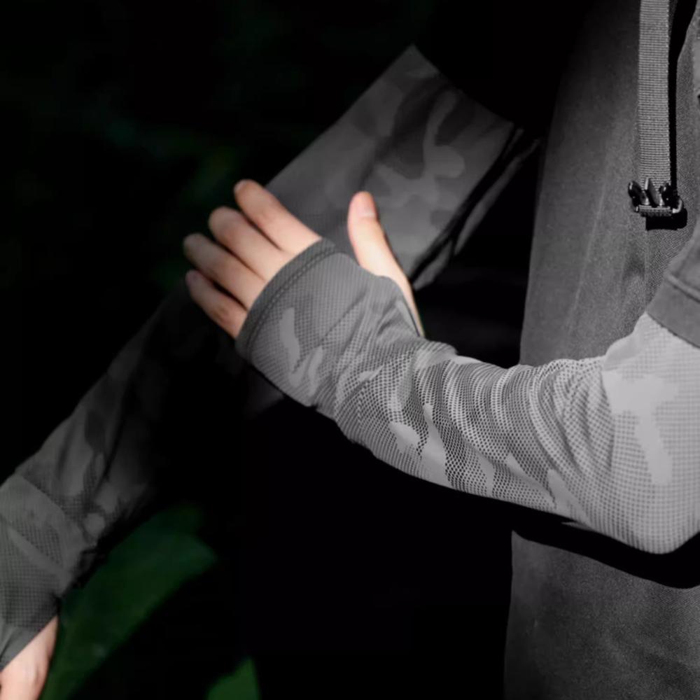 Long Summer Outdoor Oversleeve Elastic Sunscreen Face Shield Ice Silk Sunscreen Sleeves Black-Face Shield
Long Summer Outdoor Oversleeve Elastic Sunscreen Face Shield Ice Silk Sunscreen Sleeves Black-Face Shield