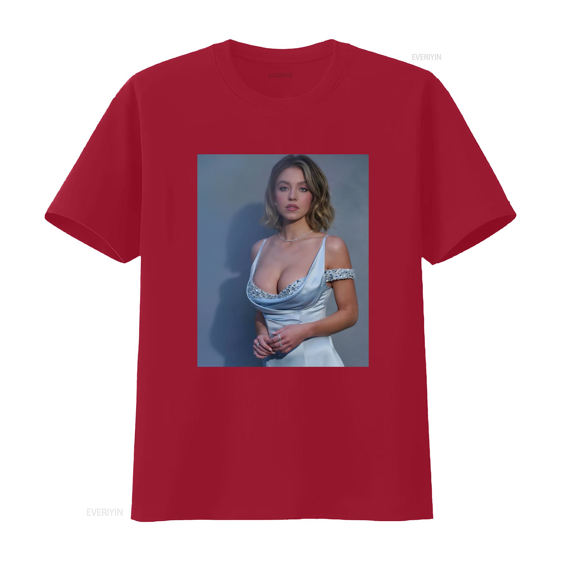 Sydney Sweeney Inspired T Shirt Fashionable Celebrity Print for Women Stylish and Trendy vintage Washed Unisex streetwear S
Sydney Sweeney Inspired T Shirt Fashionable Celebrity Print for Women Stylish and Trendy vintage Washed Unisex streetwear S