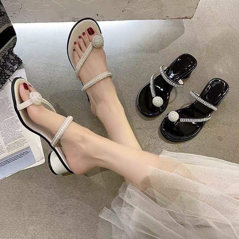 Summer 2024 new French high-end rhinestone cover toe sandals women s niche outer wear medium heel thick heel cool slippers 35
Summer 2024 new French high-end rhinestone cover toe sandals women s niche outer wear medium heel thick heel cool slippers 35