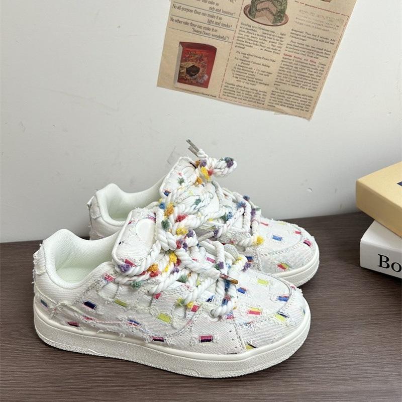 Versatile Breathable Sneakers for Women, New Thick-soled Casual Sports Shoes 40
Versatile Breathable Sneakers for Women, New Thick-soled Casual Sports Shoes 40