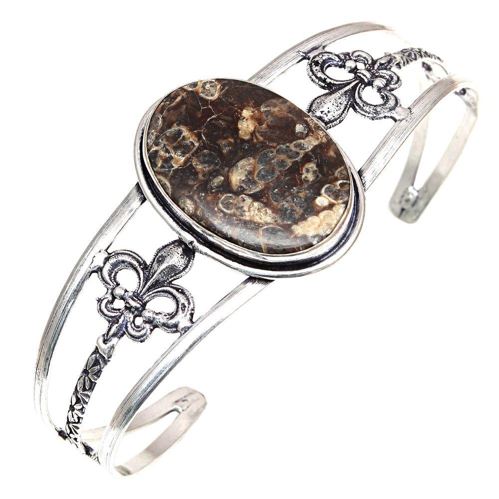 Turtela Jasper Gemstone Антикварные серебряные ювелирные изделия Браслеты-манжеты 7 Регулируемые
Turtela Jasper Gemstone Антикварные серебряные ювелирные изделия Браслеты-манжеты 7 Регулируемые