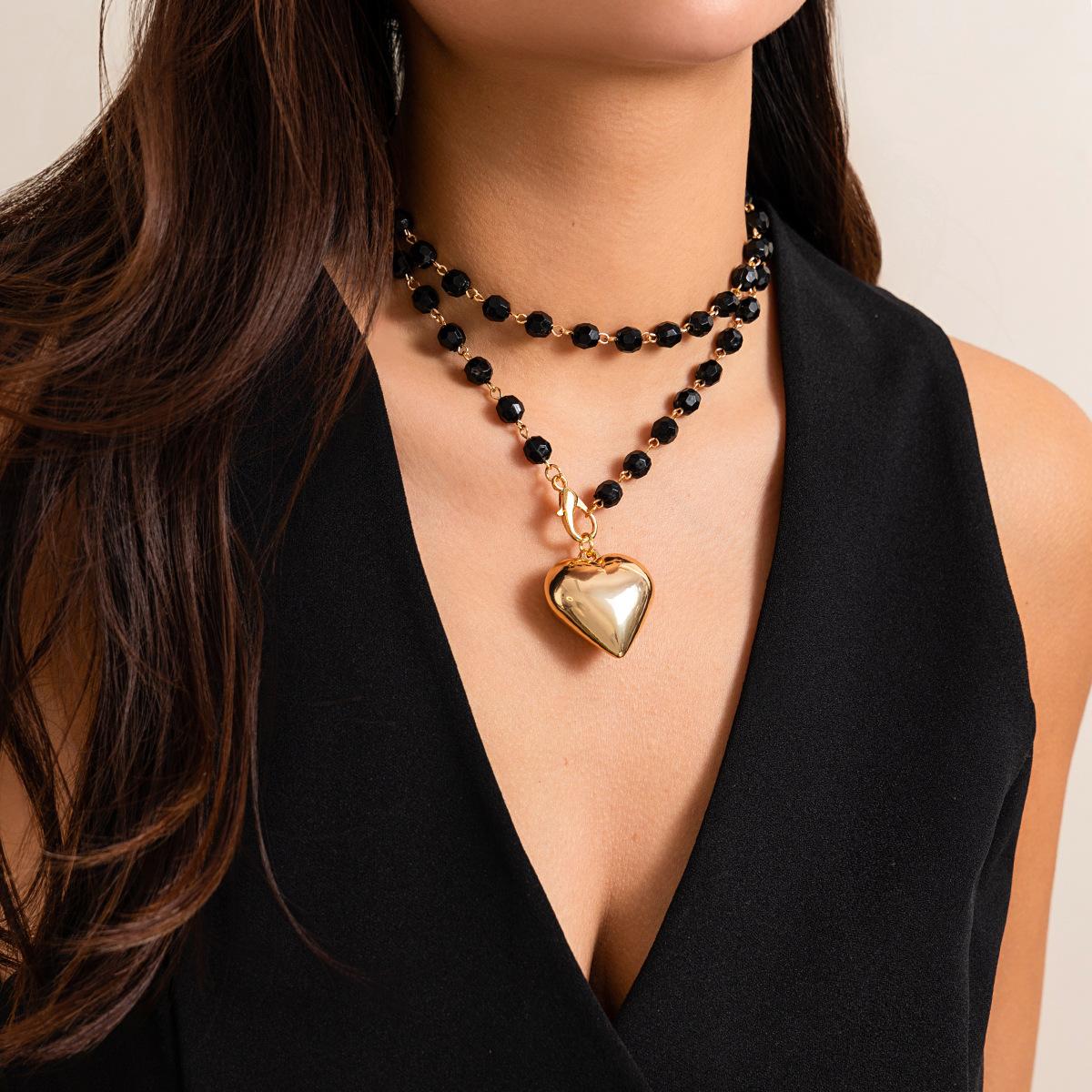 Sweet and cool ins style black crystal heart pendant necklace female, simple long handmade jewelry
Sweet and cool ins style black crystal heart pendant necklace female, simple long handmade jewelry
