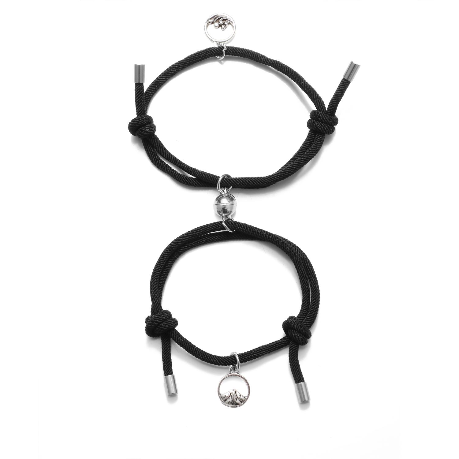 Пара браслетів зі сплаву. Нішовий дизайн. Прості прикраси, модний подарунок
Пара браслетів зі сплаву. Нішовий дизайн. Прості прикраси, модний подарунок