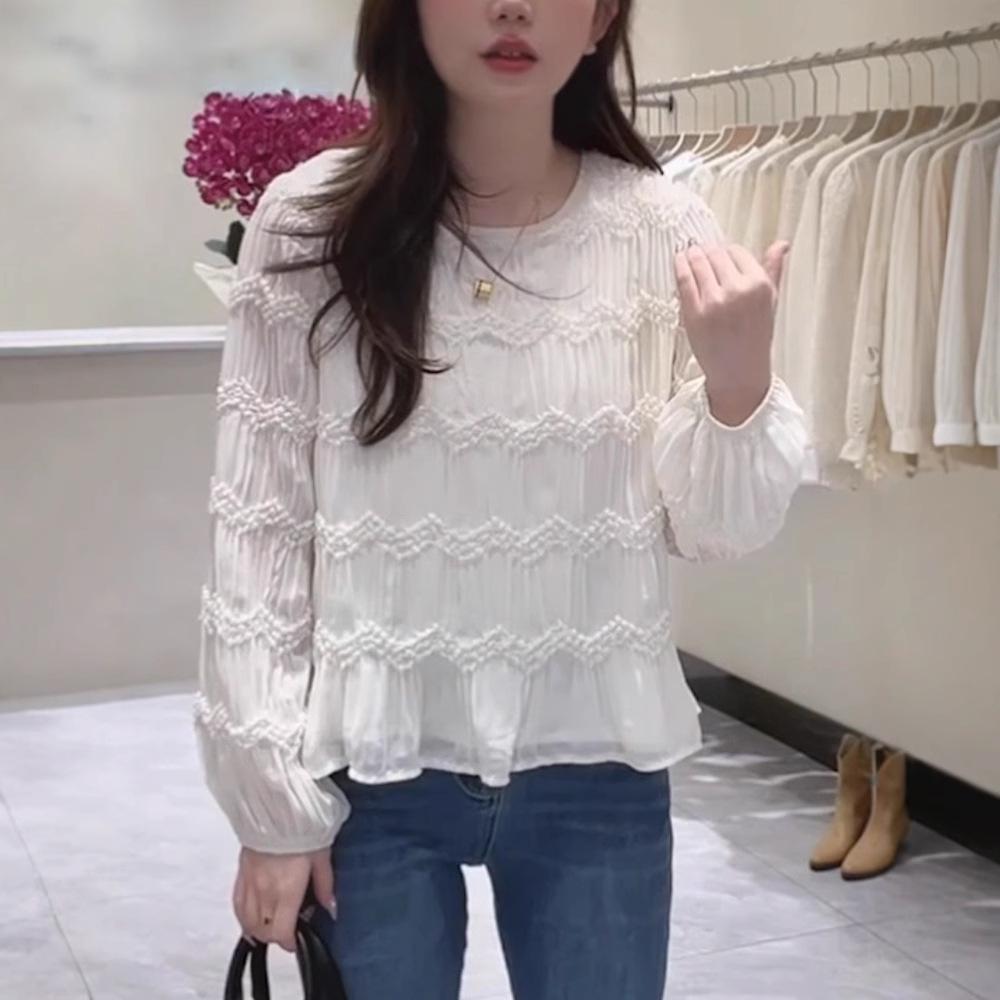 2025 Spring Women s French Pleated Light Yarn Blouse - High-End Design with Sweet Temperament, Round Neck. Large
2025 Spring Women s French Pleated Light Yarn Blouse - High-End Design with Sweet Temperament, Round Neck. Large