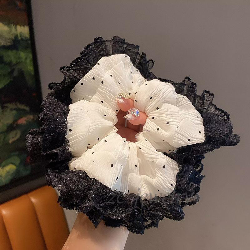 Fabric lace large intestine hair band simple fashion versatile hair accessories Korean literary temperament headgear hair rope
Fabric lace large intestine hair band simple fashion versatile hair accessories Korean literary temperament headgear hair rope